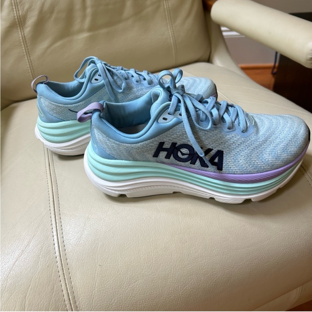 HOKA gaviota size 7